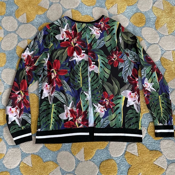 C&C California Tropical Print Open Back Top - Picture 2 of 6